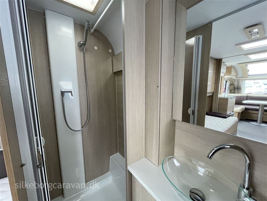 Adria Adora 572 UT